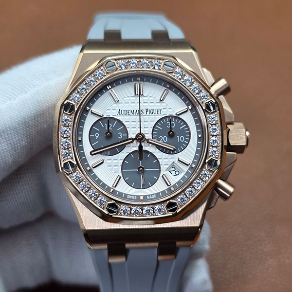 【APS製】オーデマピゲスーパーコピー時計 ロイヤルオーク オフショアクロノグラフ 26231OR.ZZ.D003CA.01 送料税金込み